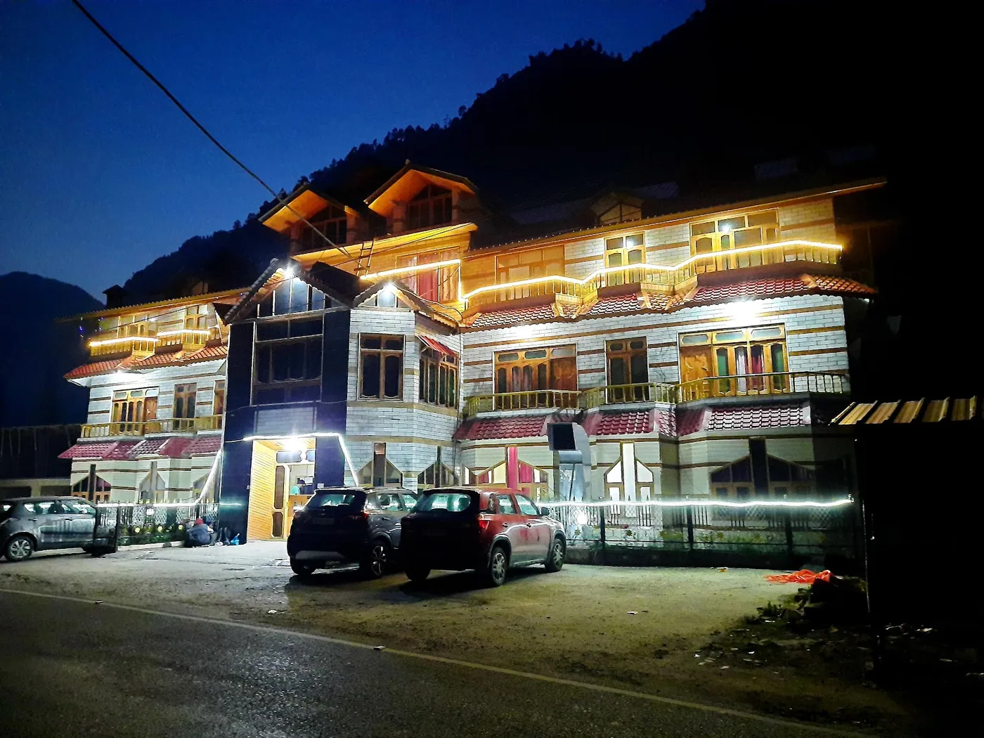 Hotel Anupam, Kasol