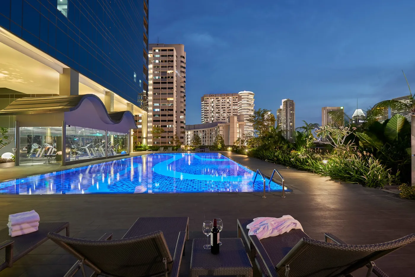 Hotel Boss, Singapore