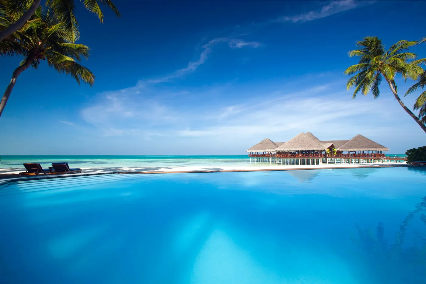Medhufushi Island Resort, Male