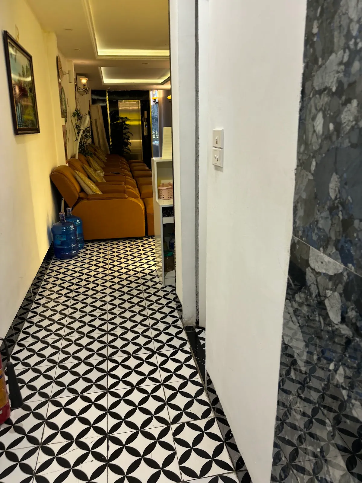 Silk Castle Hotel & Spa, Hanoi