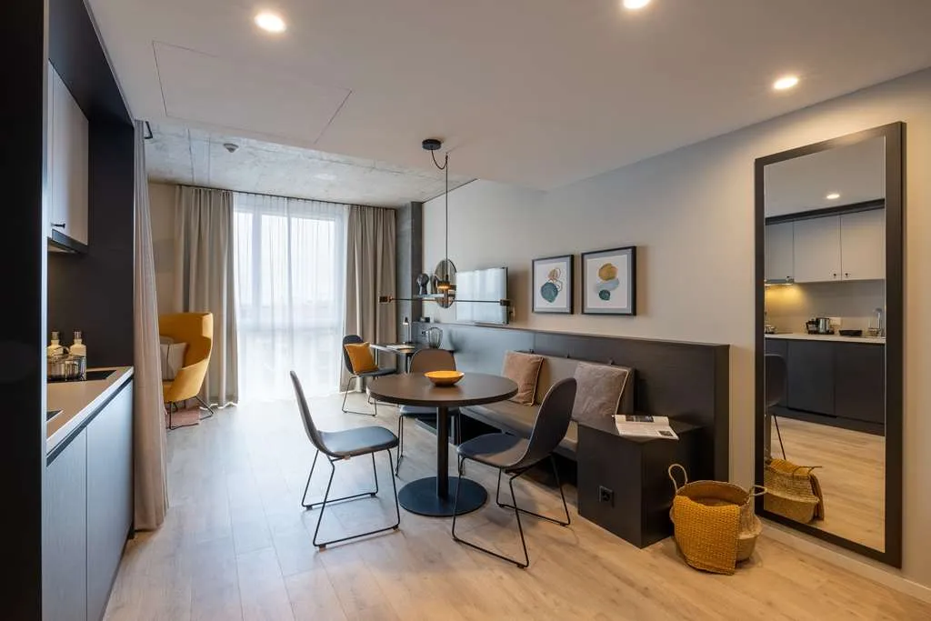 Radisson Hotel & Suites Zurich, Zurich