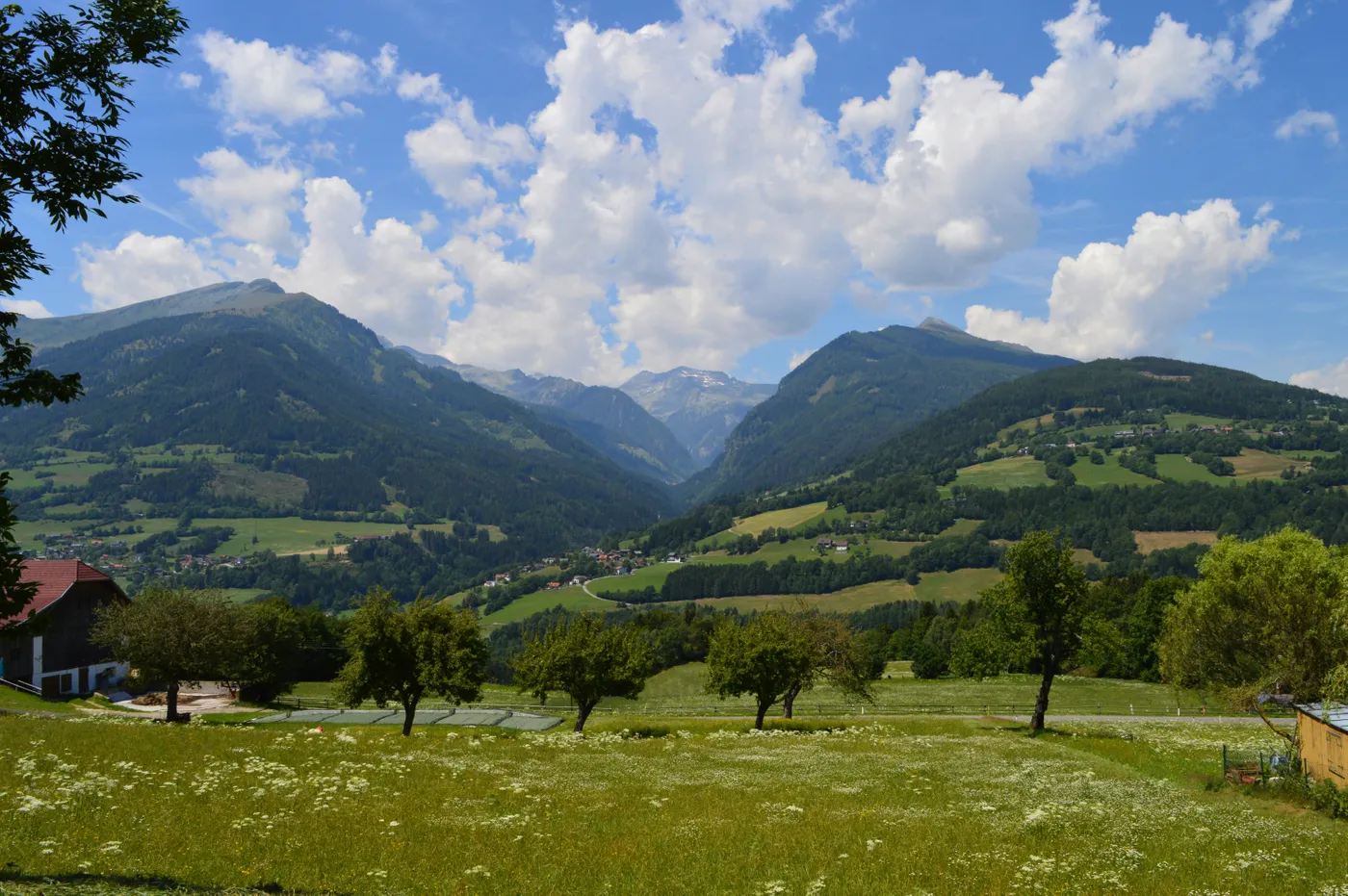 Sidemen Valley