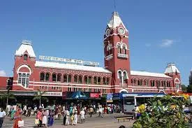 Chennai: Heritage & Coastal Charm Walk