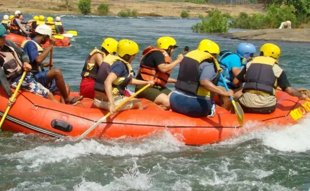 Rishikesh: Rapids & Skybound Adventure