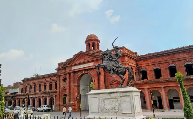 Amritsar: Heritage & Partition Reflection Tour