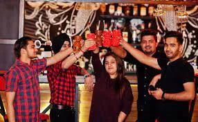 Amritsar Nightlife: Vibrant Pub Crawl Adventure