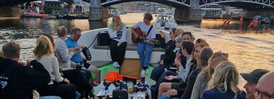 Stockholm: Serenade on Electric Waterway, Stockholm