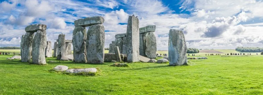 From London: Private Stonehenge Guided Tour with Dinner, London