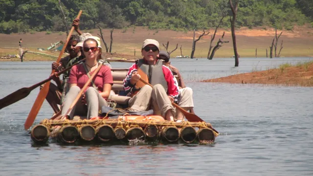 Periyar: Serene Bamboo River Adventure and hiking half day experience
