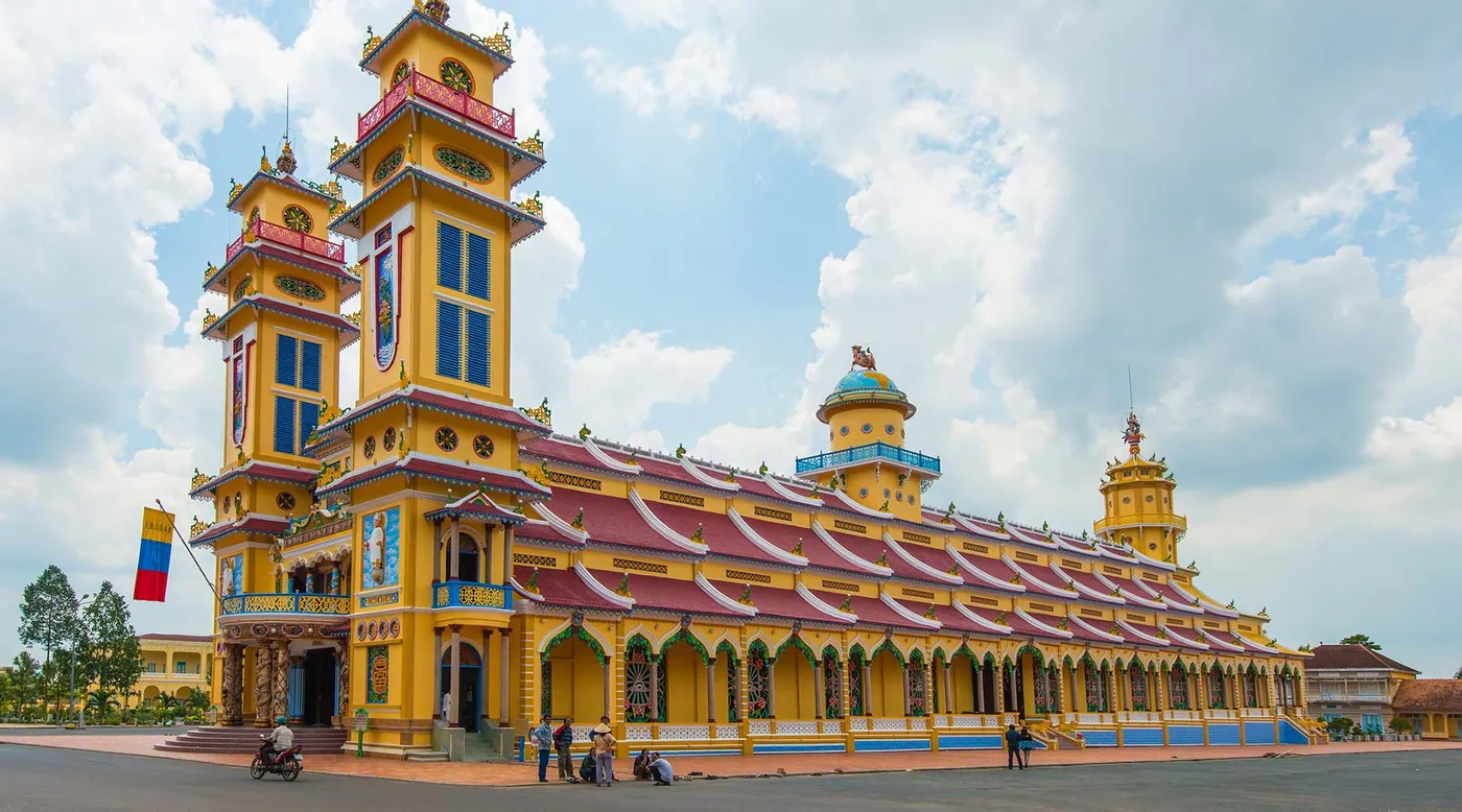 Cao Dai Temple and Ba Den Mountain Full-day Tour, Ho Chi Minh City