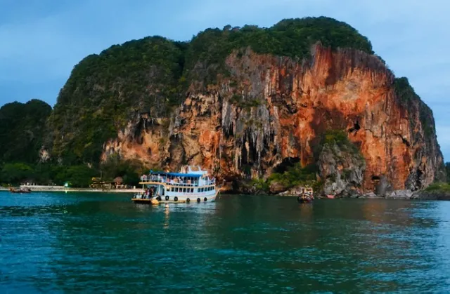 Phi Phi to Phuket: Scenic Ferry Adventure