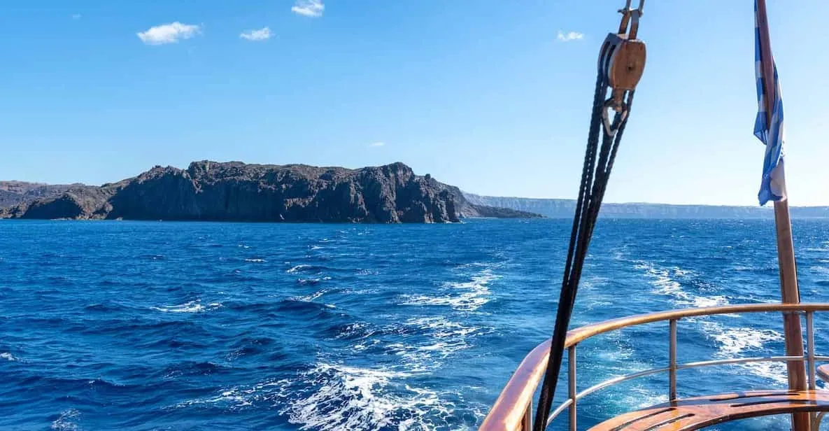 Santorini: Volcano & Hot Springs Cruise Adventure, Santorini