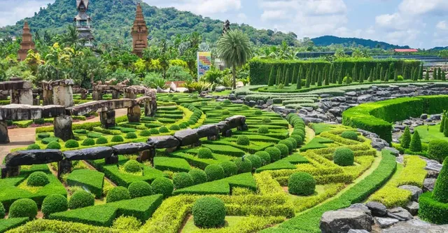 Nong Nooch: Tropical Garden Adventure