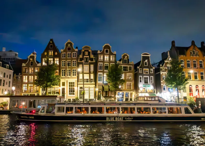Amsterdam: Evening Cruise with Optional Wine and Snacks, Amsterdam