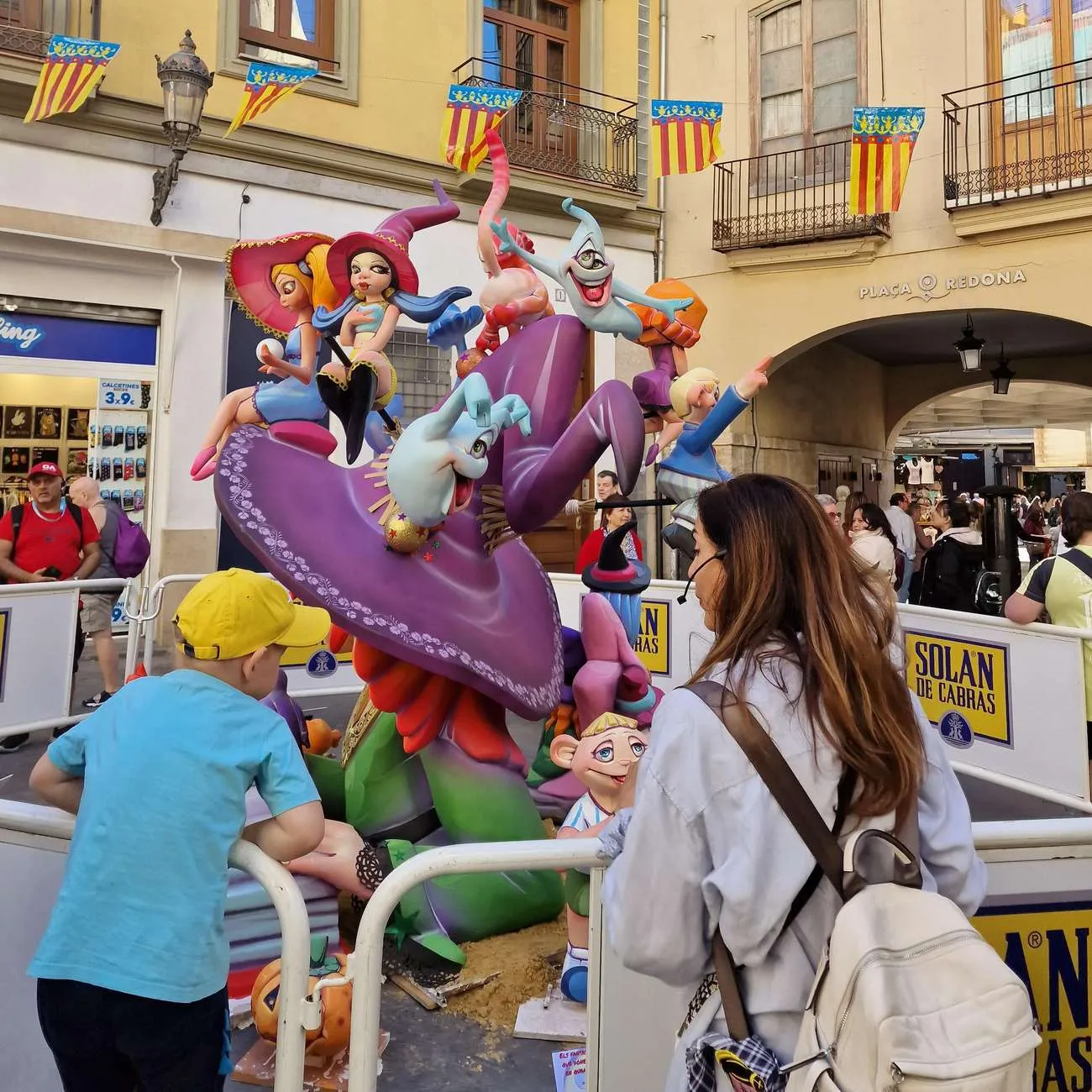 Valencia: Fallas Festival Walking Tour with Entry Ticket, Valencia