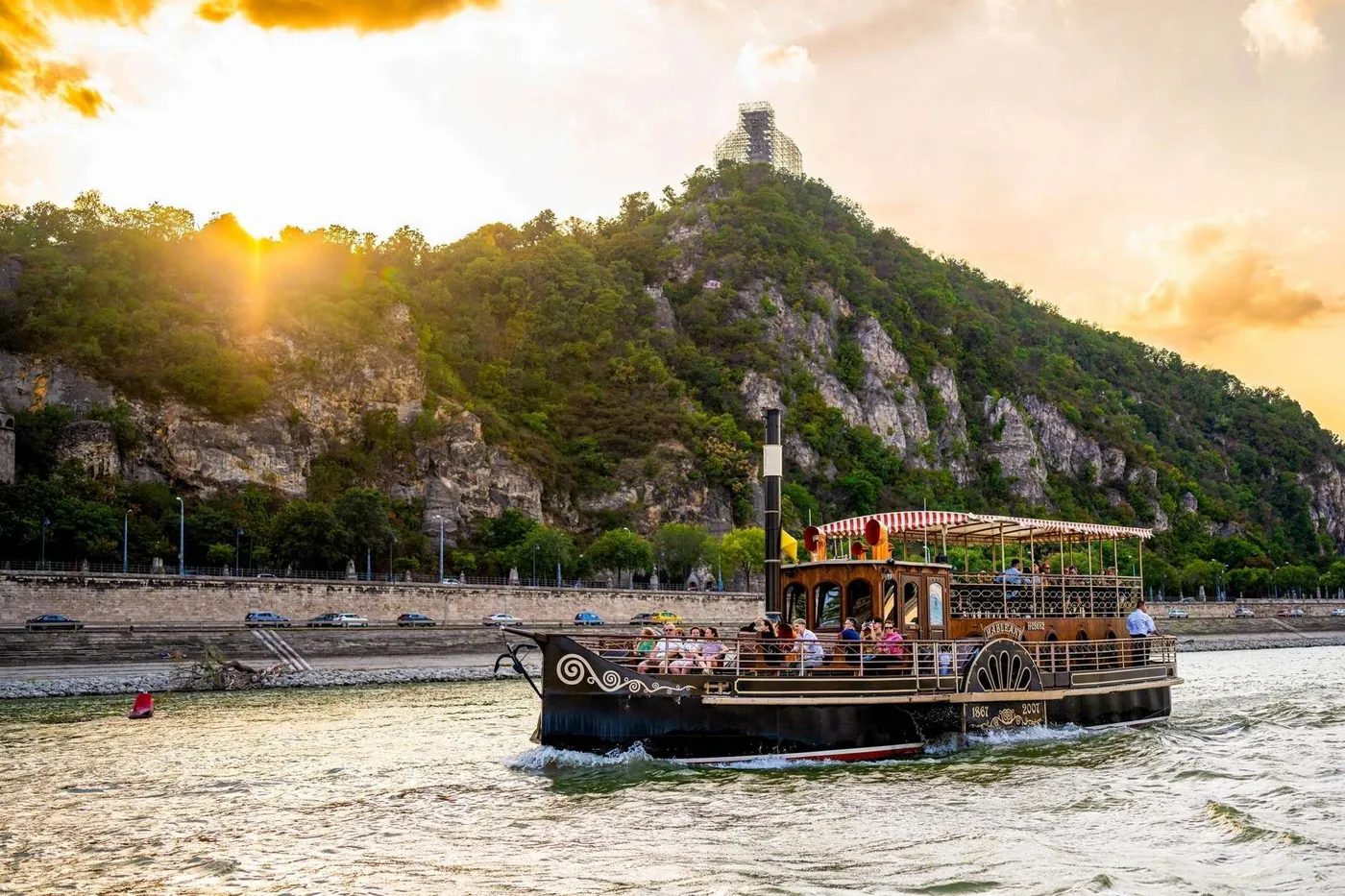 Budapest: Historic Cruise & City Lights, Budapest