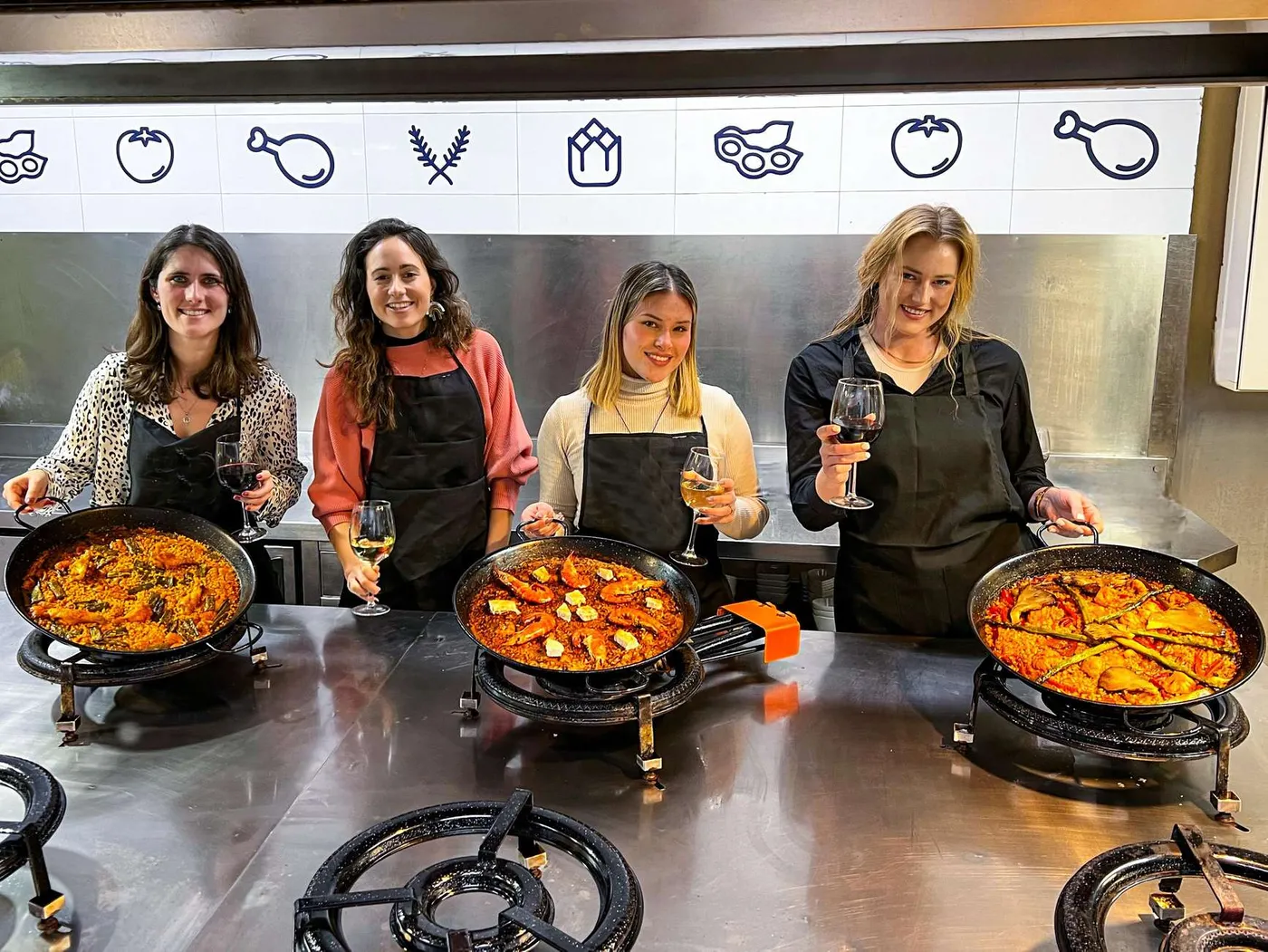 Valencia: Paella Cooking Class with optional Central Market Tour, Valencia