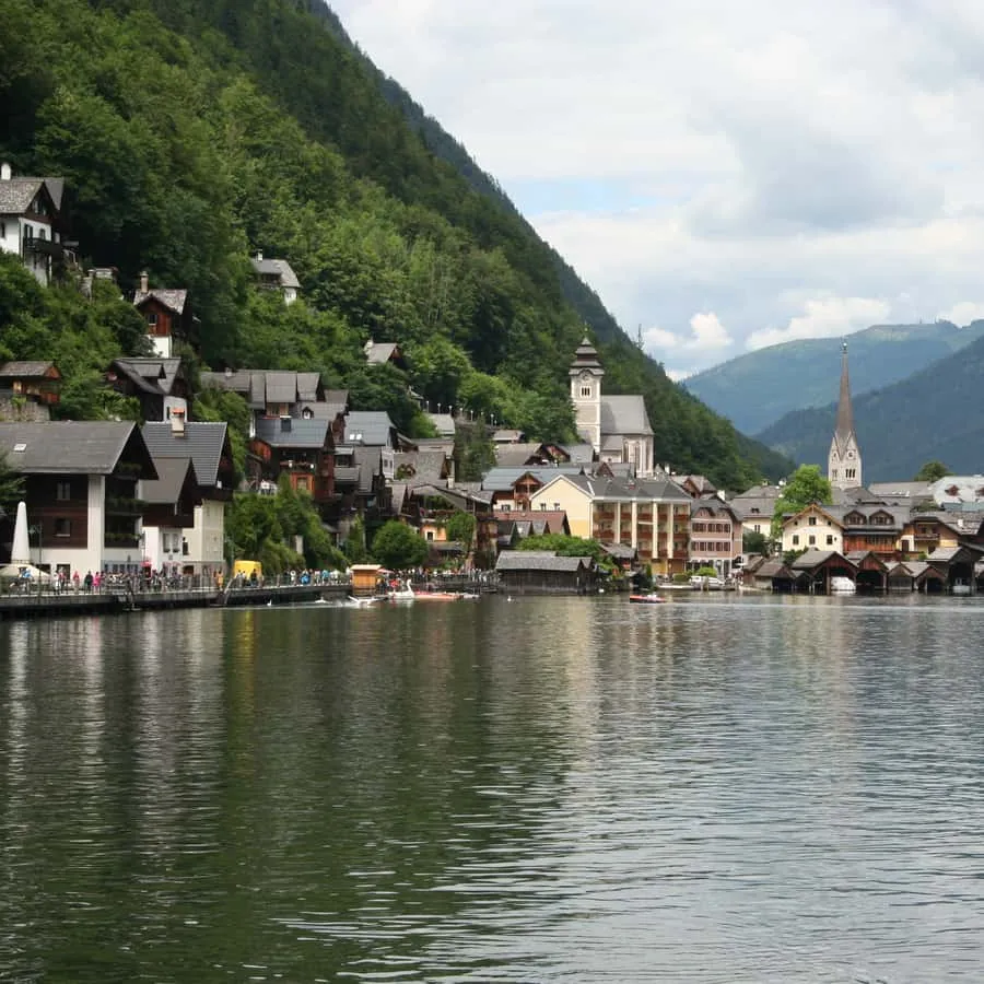 Vienna: Hallstatt, Salzburg, Melk, Alps & Lakes Day Trip, Vienna