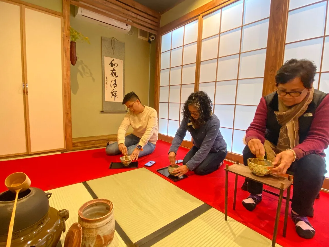Osaka: Tranquil Zen Tea & Foot Bath Ritual, Osaka