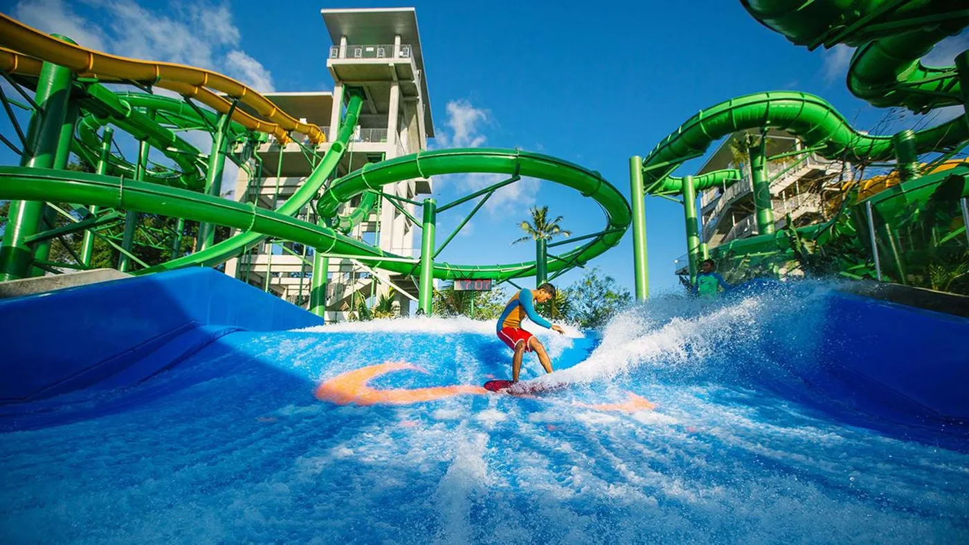 Bali: Waterpark & Uluwatu Kecak Adventure, Seminyak