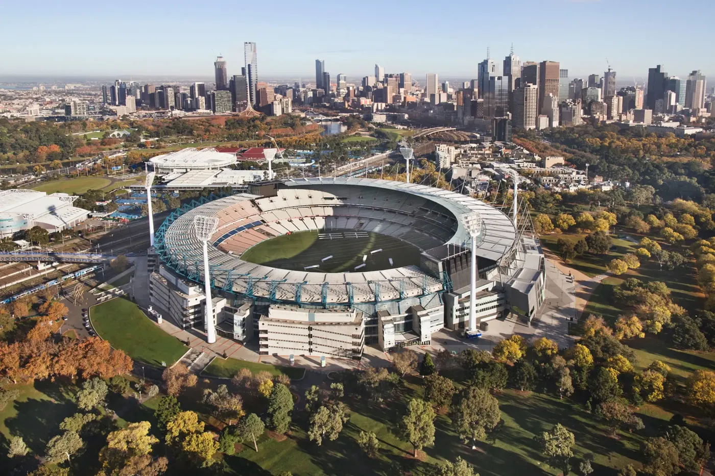 Melbourne: Legendary MCG Behind-the-Scenes Tour, Melbourne