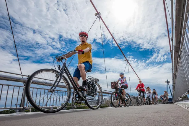 Frankfurt: Heritage & Art Bike Expedition
