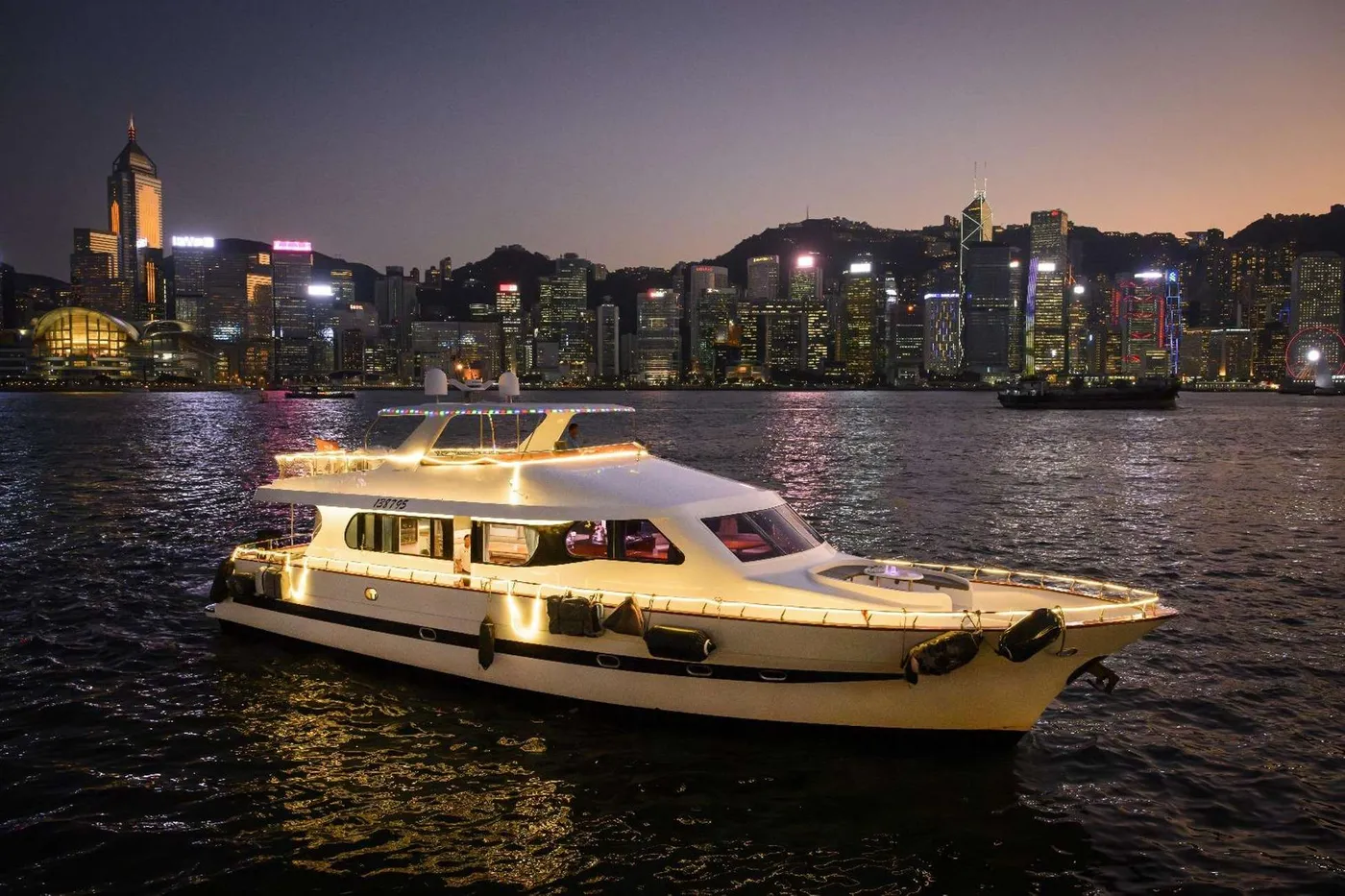 Hong Kong: Enchanting Victoria Harbour Cruise, Hong Kong