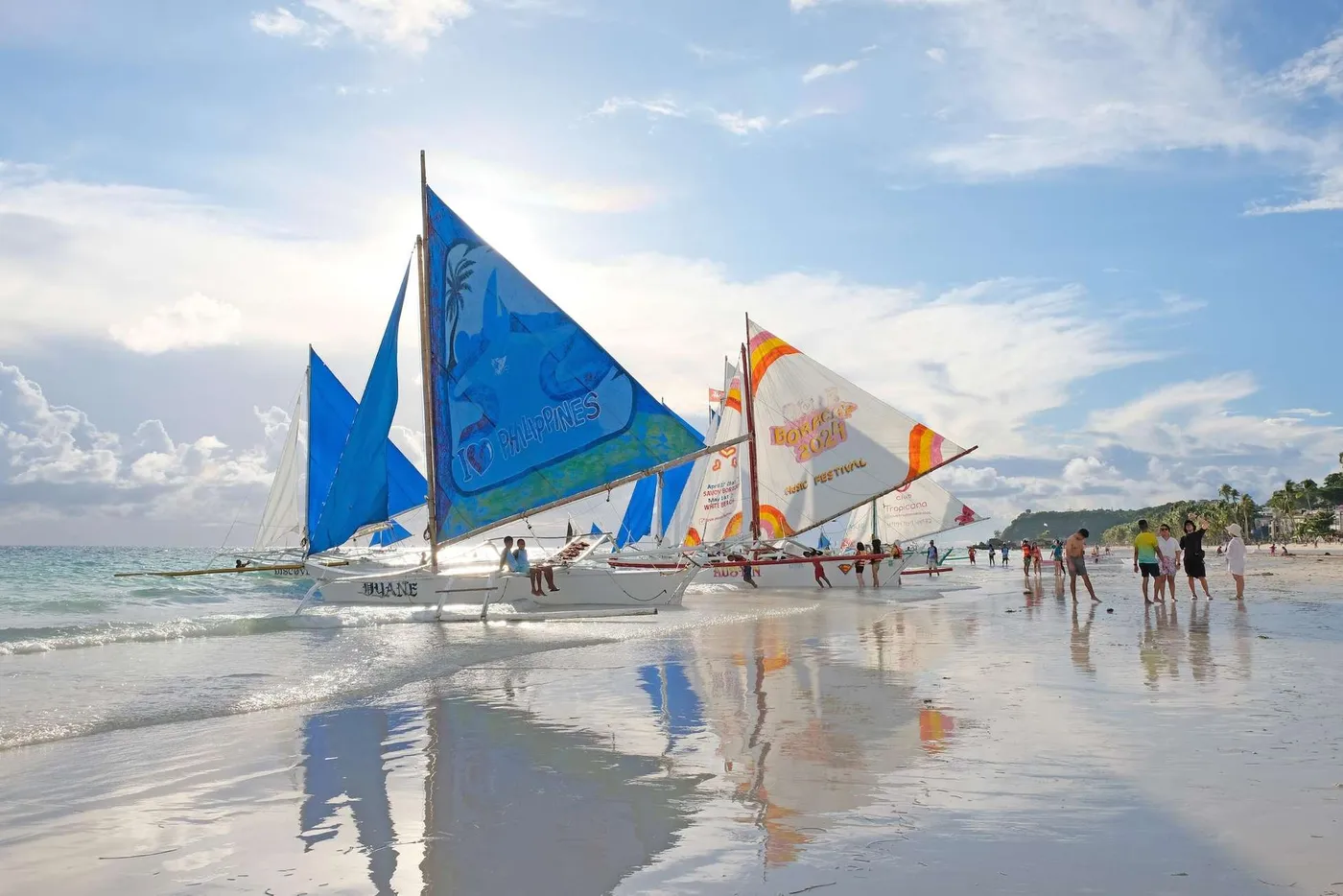 Boracay: Romantic Sunset Paraw Voyage, Boracay