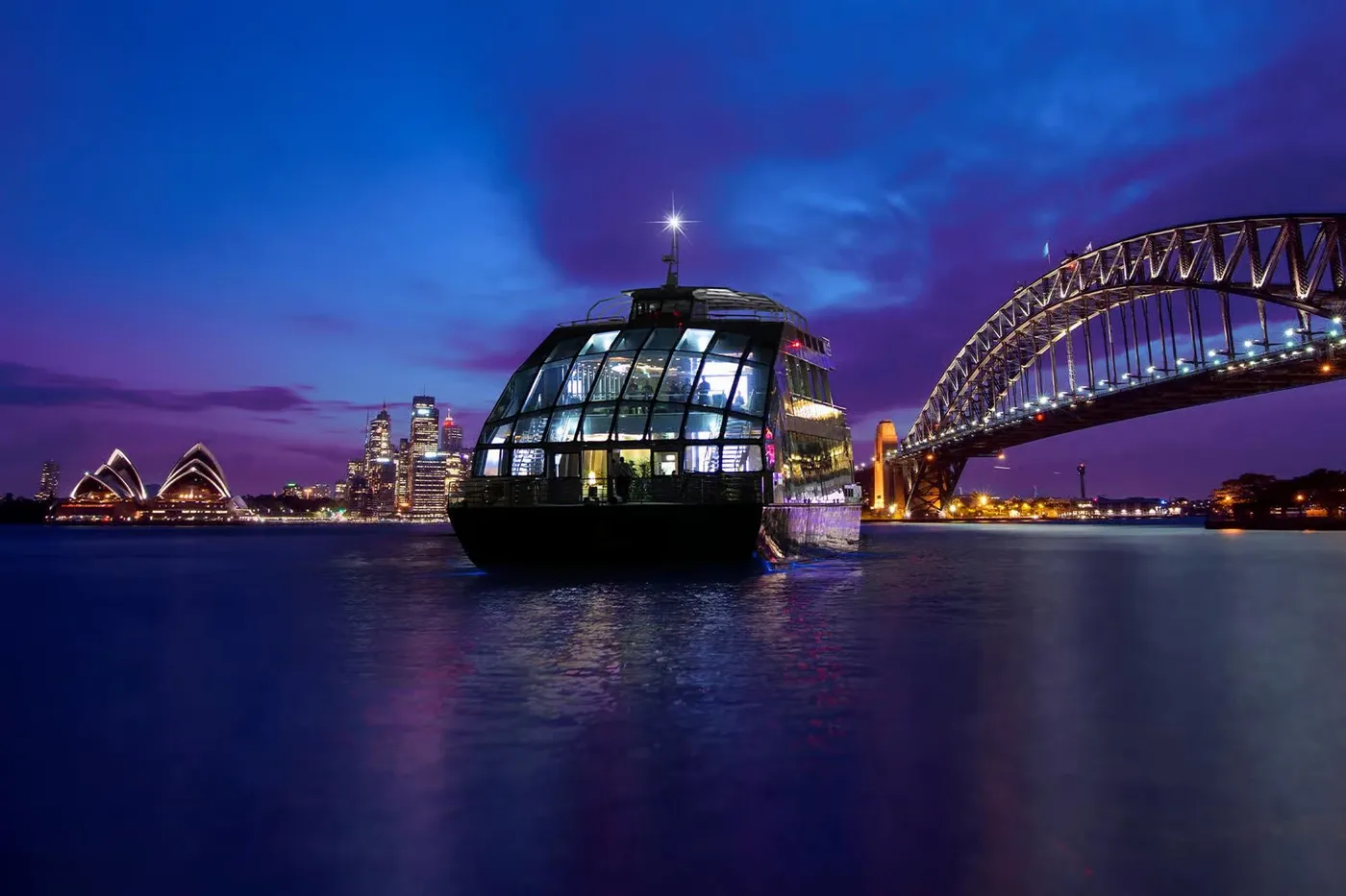 Sydney Harbour: Elegant Glass Boat Dinner Escape, Sydney