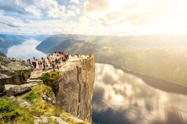 Stavanger: Pulpit Rock Guided Nature Hike