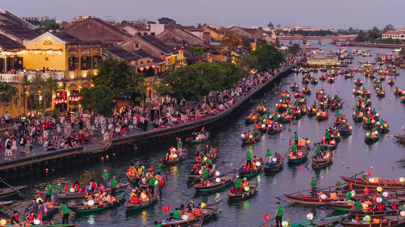Hoi An: Enchanting Lantern & River Cruise, Da Nang