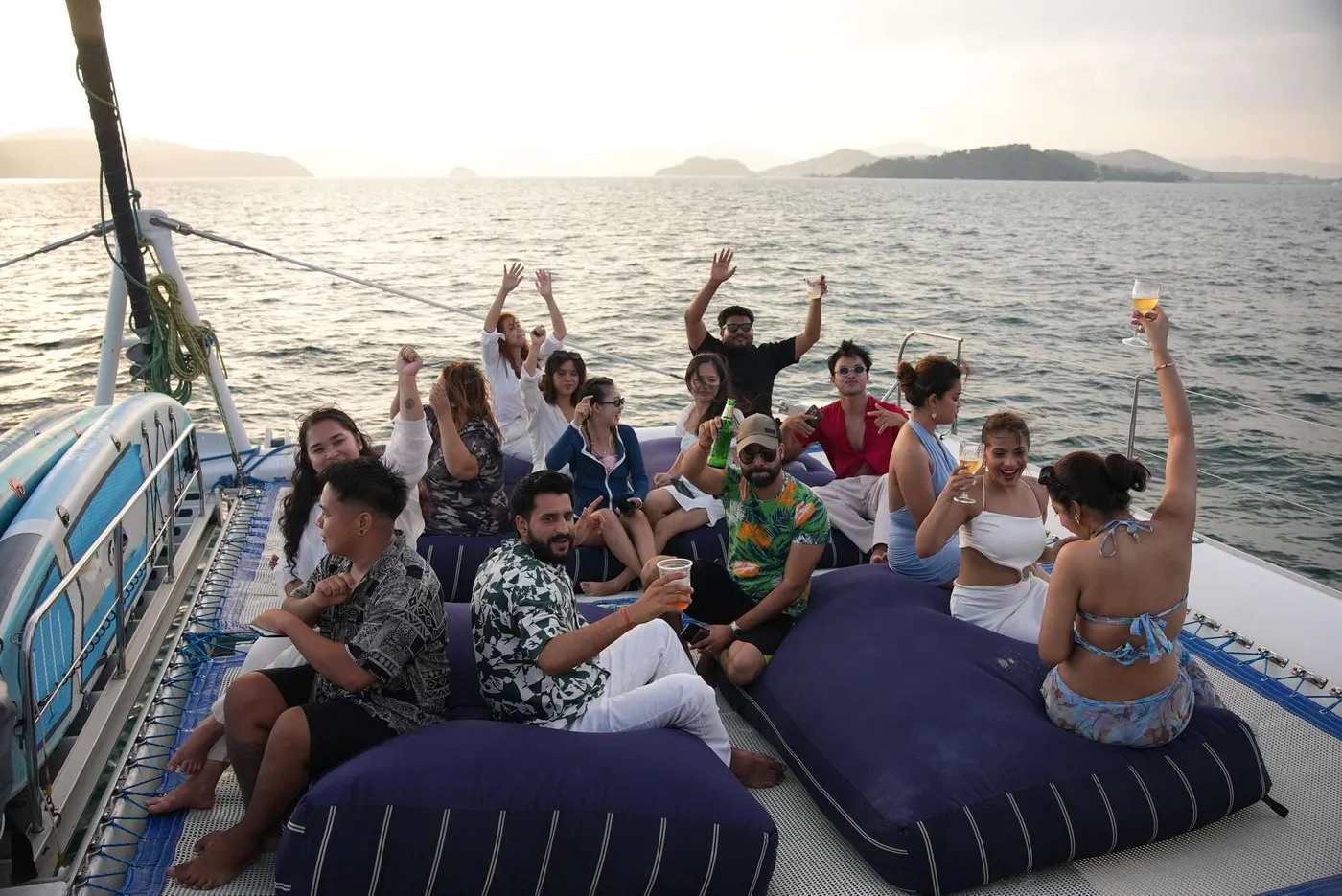 Phuket: Sunset Yacht Party & Ocean Vibes, Phuket