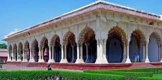 Explore Diwan-I-Am,Agra Fort, Agra