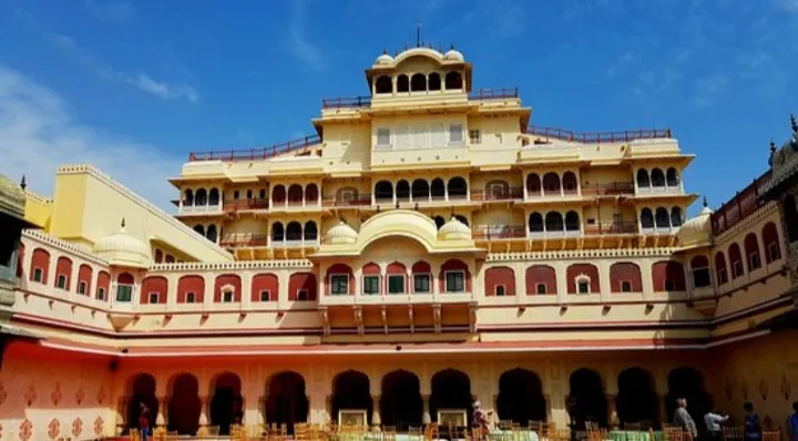 Explore City Palace of Udaipur, Udaipur
