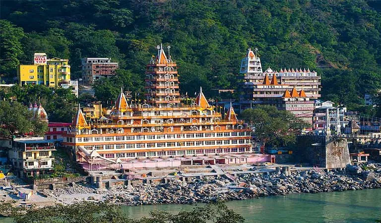 Explore Tera Manzil Temple, Rishikesh