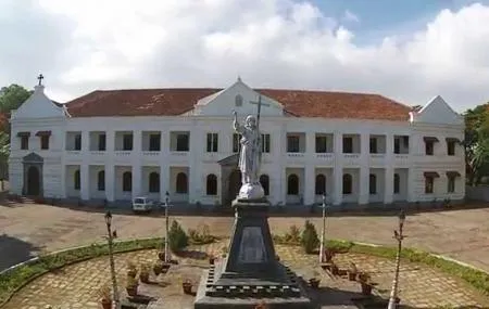 Visit Bishop's Palace, Panjim