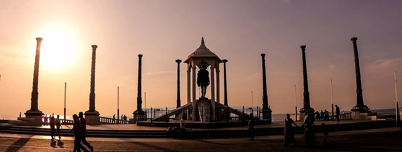 Statue Of Gandhi, Pondicherry