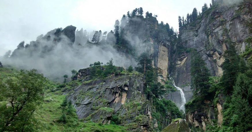 Jogini Waterfall, Manali