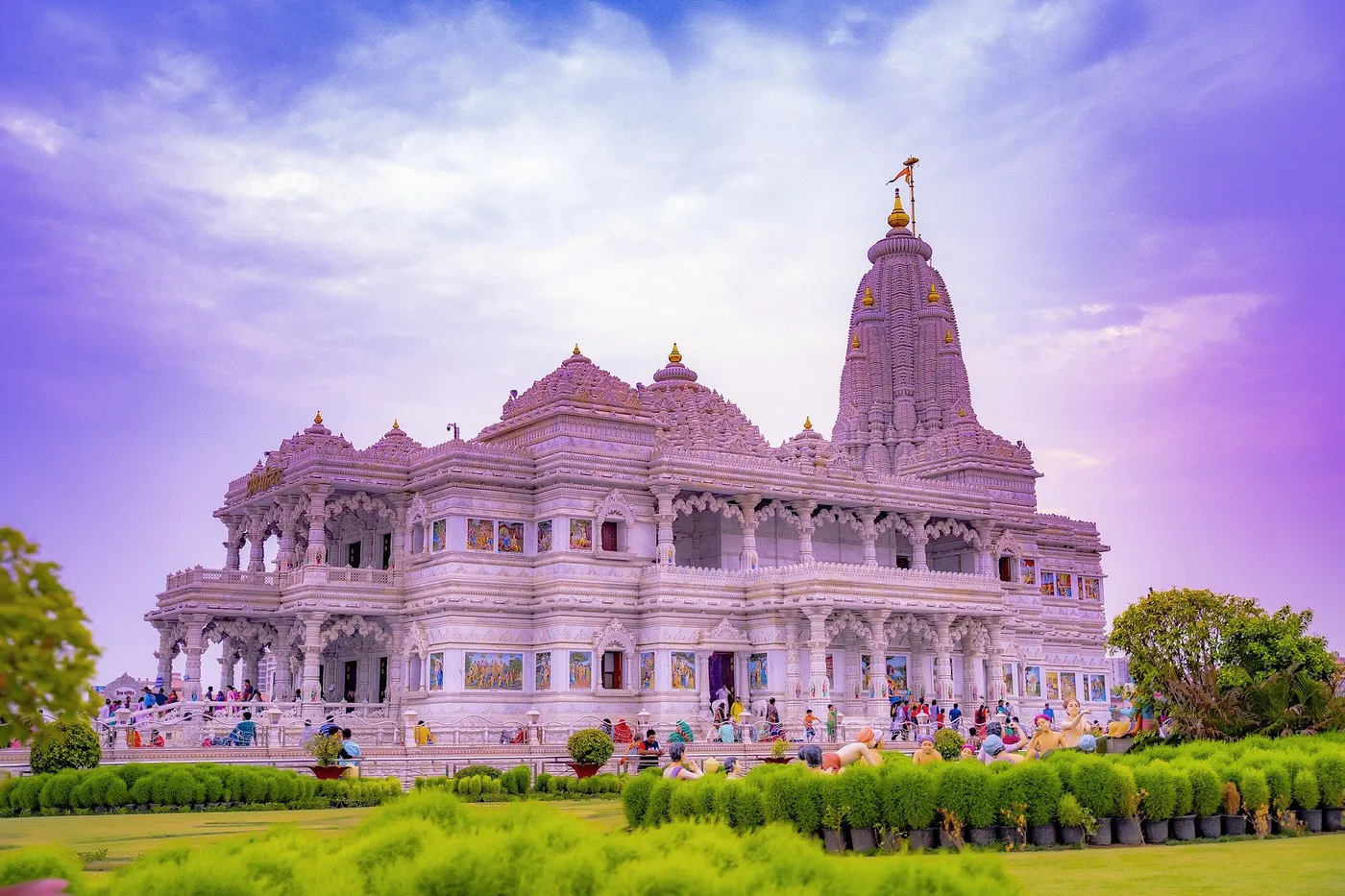 Visit Prem Mandir, Vrindavan