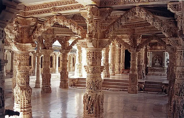 Luna Vasahi Temple, Mount Abu