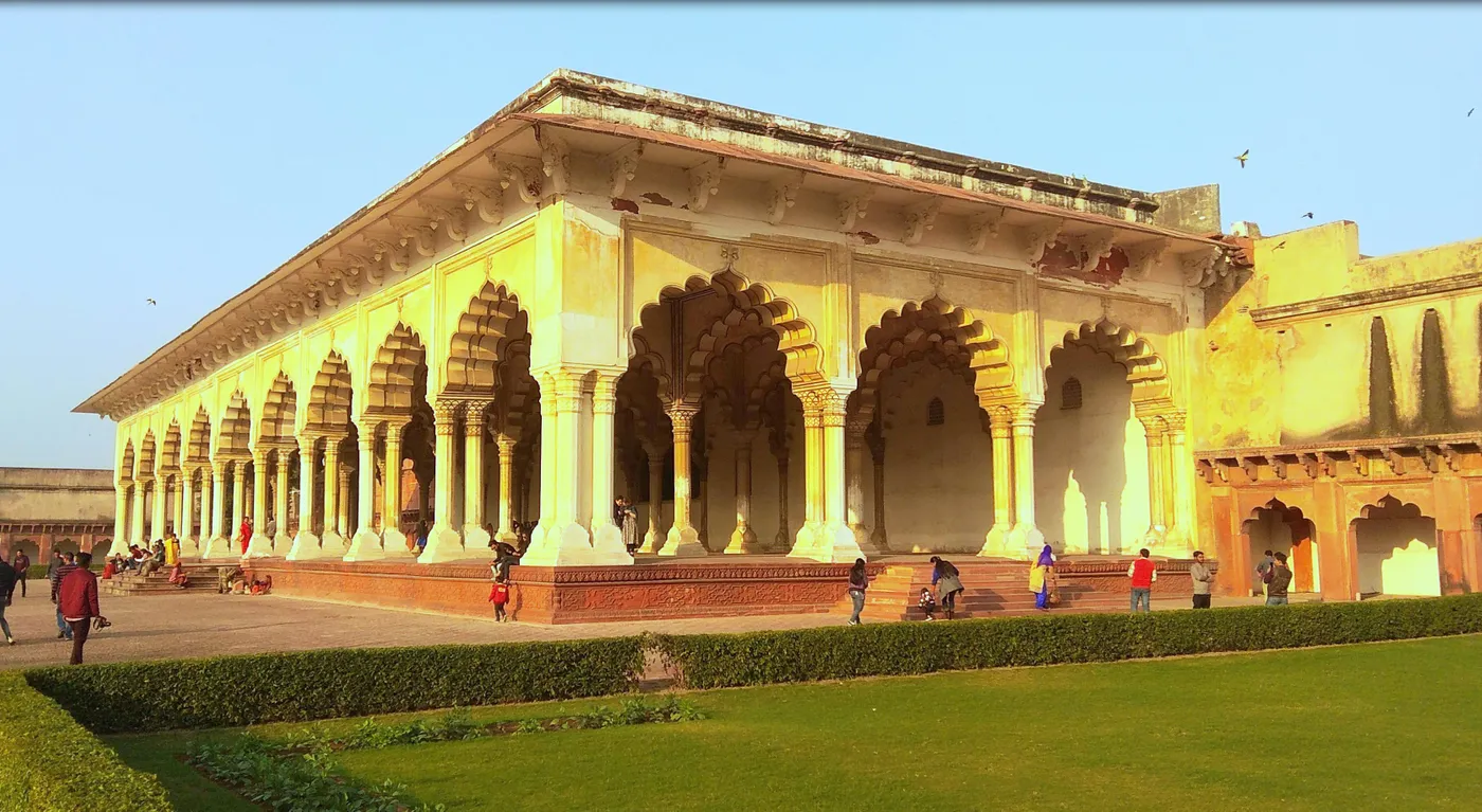 Visit Diwan-e-Aam - the Public Hall of the Audience, Jaipur