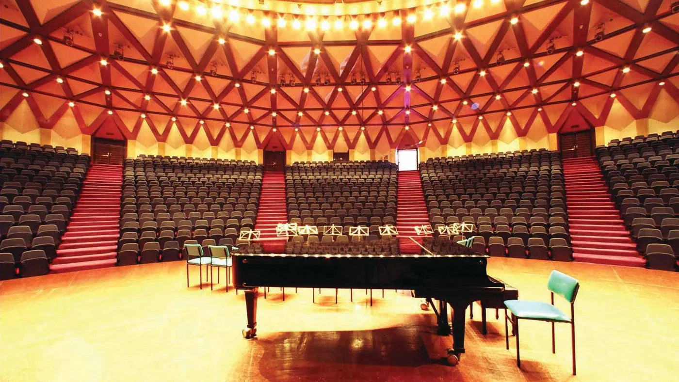 Visit National Centre for the Performing Arts, Mumbai