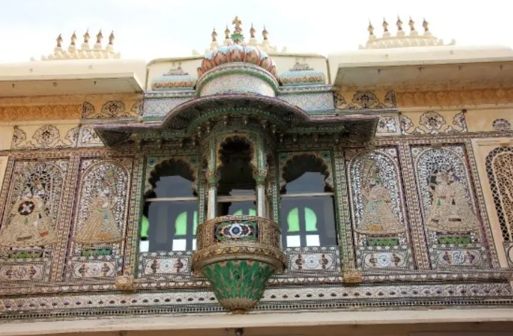 Check out Bada Mahal, Udaipur