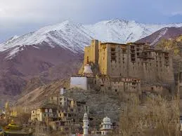 Visit Leh Royal Palace, Leh