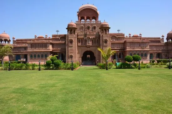 Explore Lalgarh Palace and Museum, Goa