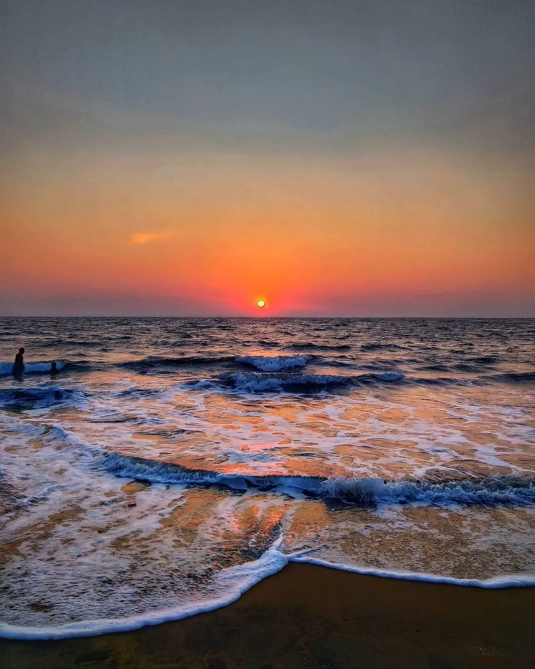 Check out Puthuvype Beach, Kochi