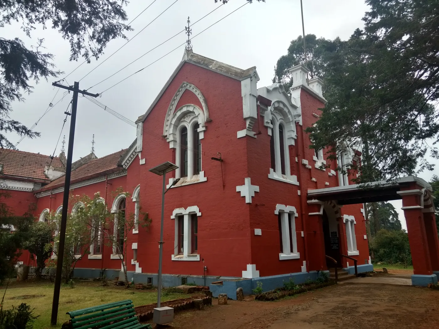Visit The Nilgiri Library, Ooty