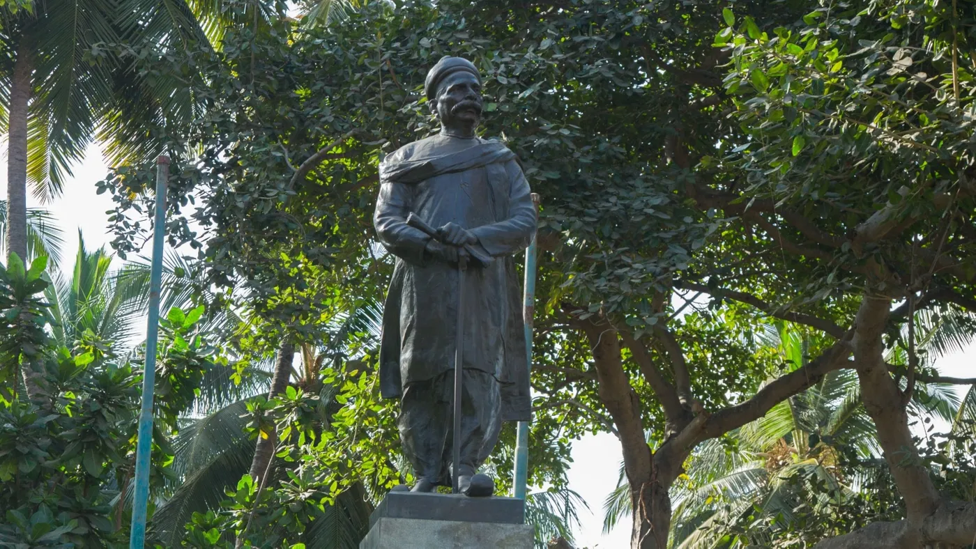 Explore Tilak Smarak Mandir, Pune