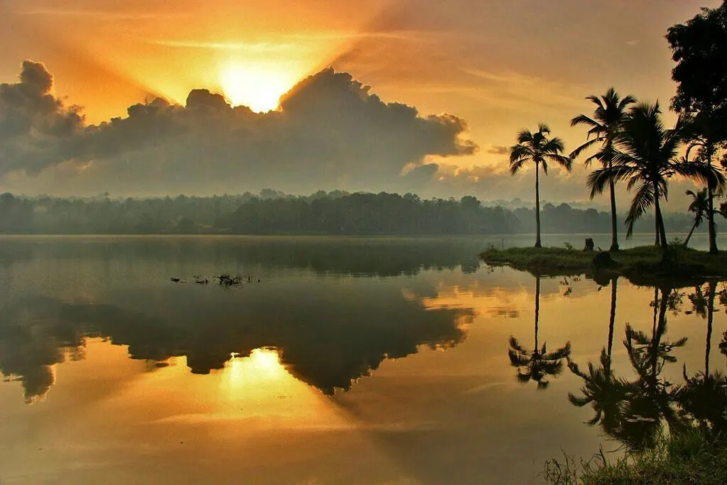Explore Vellayani Lake, Kovalam