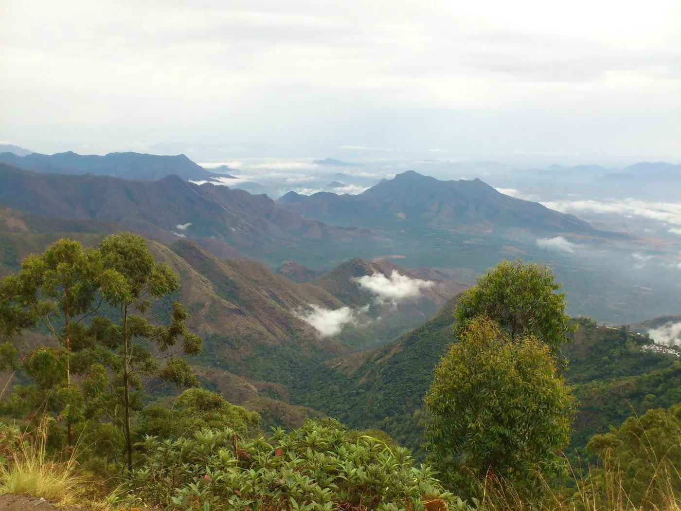 Visit Dolphin's Nose, Kodaikanal